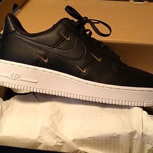 AIR FORCE 1 07 LX